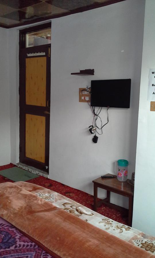Howrah Guest House Σριναγκάρ Εξωτερικό φωτογραφία