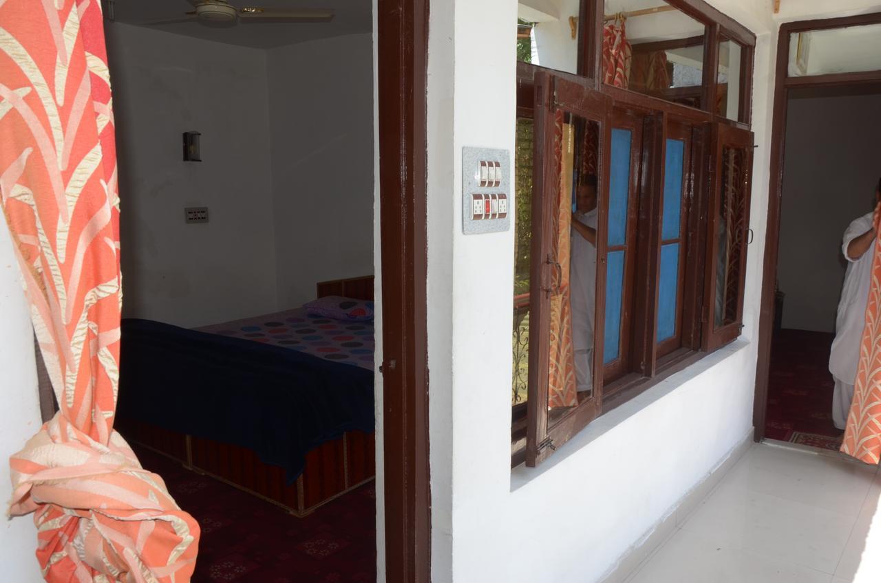 Howrah Guest House Σριναγκάρ Εξωτερικό φωτογραφία